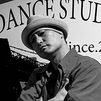 ダンスの先生 NOBU